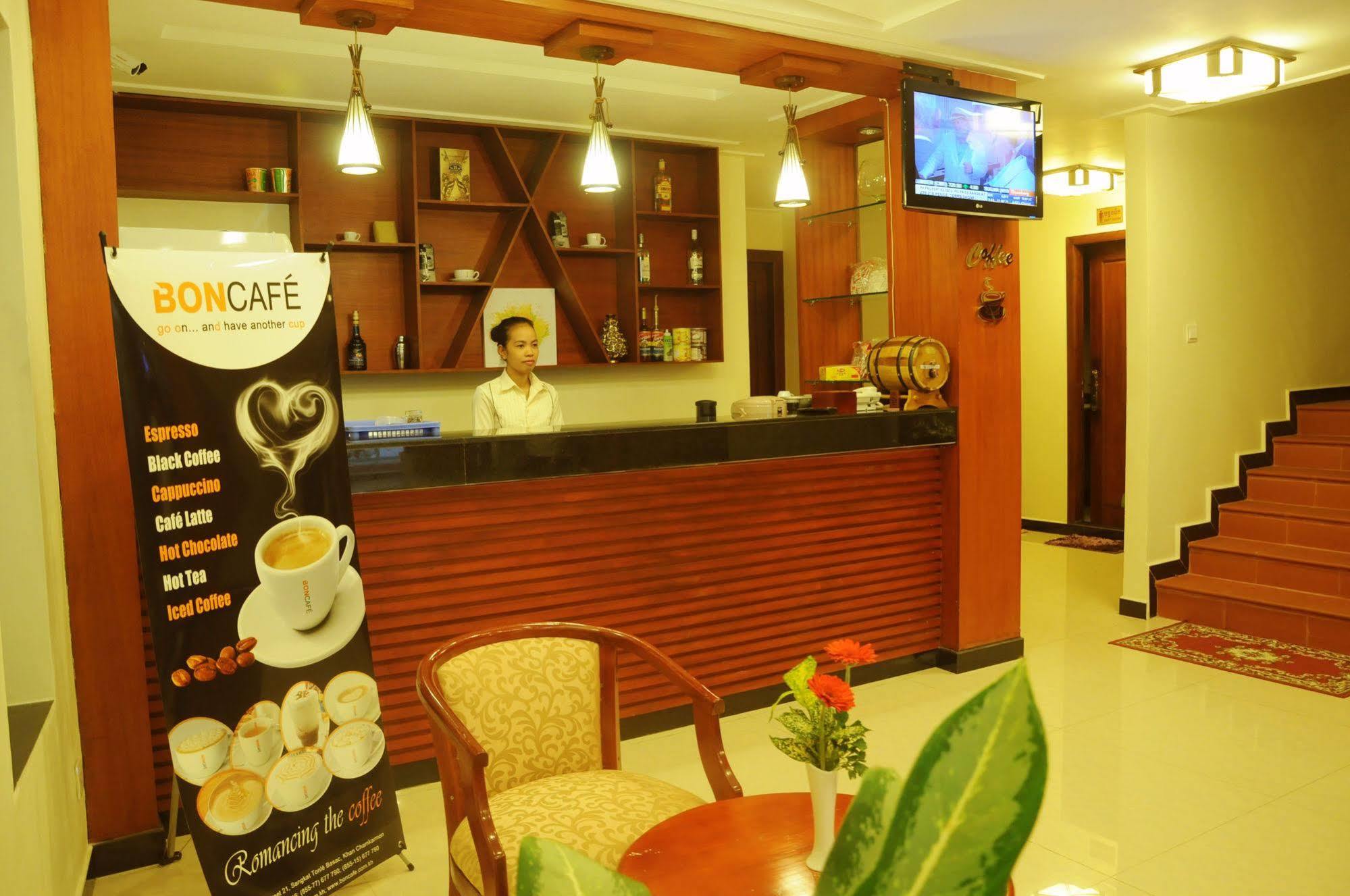 V N E Hotel Phnom-Penh Buitenkant foto