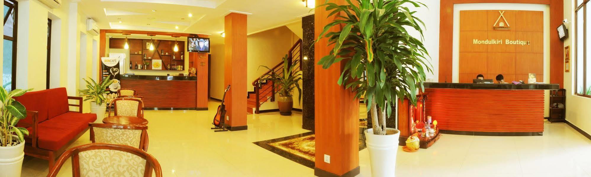V N E Hotel Phnom-Penh Buitenkant foto