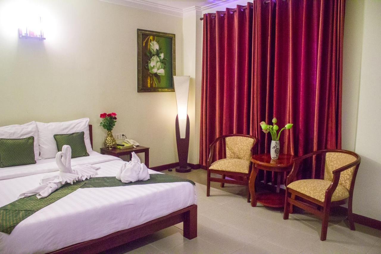 V N E Hotel Phnom-Penh Buitenkant foto