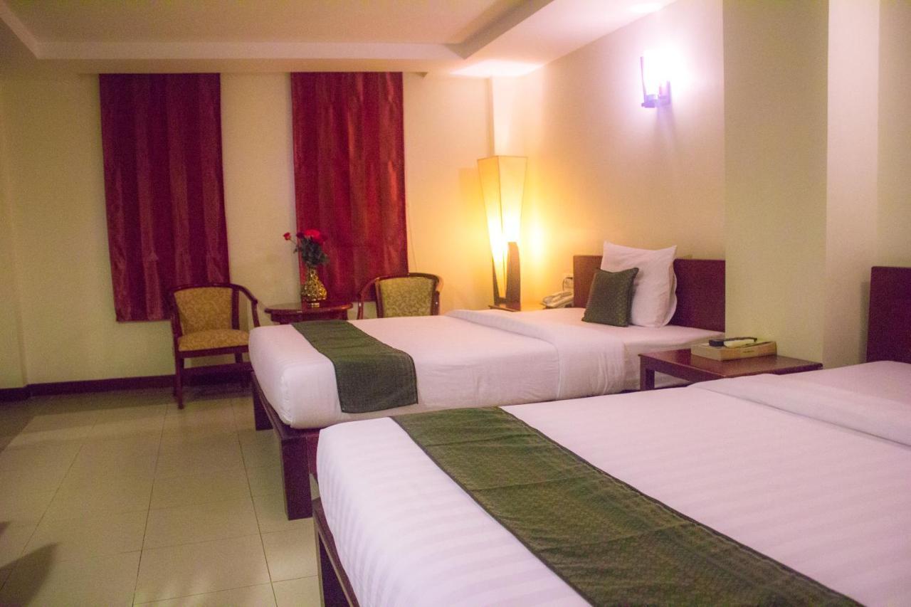 V N E Hotel Phnom-Penh Buitenkant foto