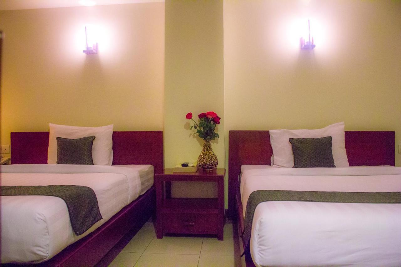 V N E Hotel Phnom-Penh Buitenkant foto