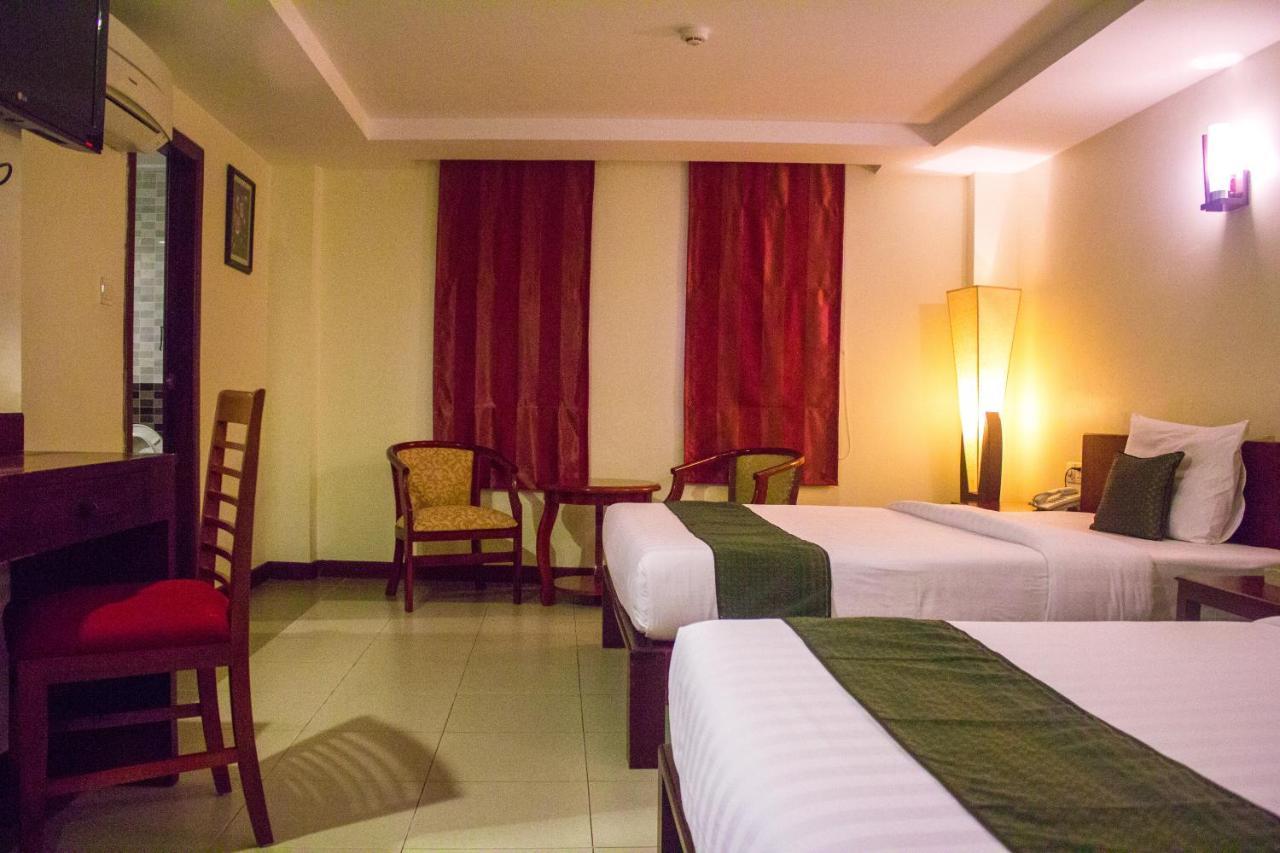 V N E Hotel Phnom-Penh Buitenkant foto