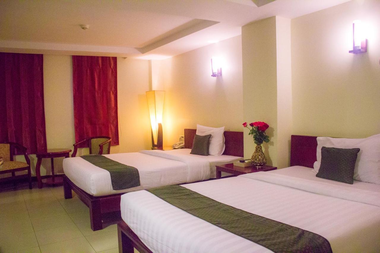 V N E Hotel Phnom-Penh Buitenkant foto
