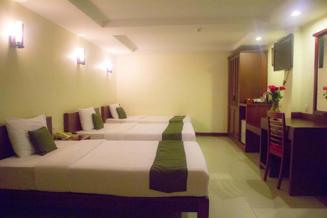 V N E Hotel Phnom-Penh Buitenkant foto